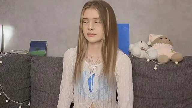 CarolinePepper online show from June 19, 1:26 pm