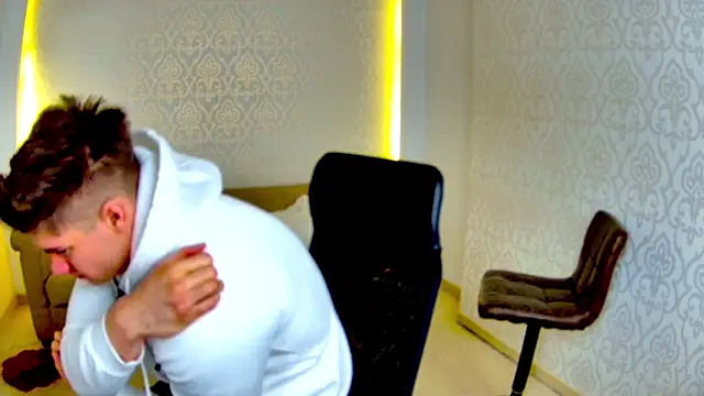 MaxKaiden online show from February 24, 5:38 am