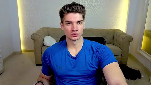 MaxKaiden online show from June 3, 3:53 am