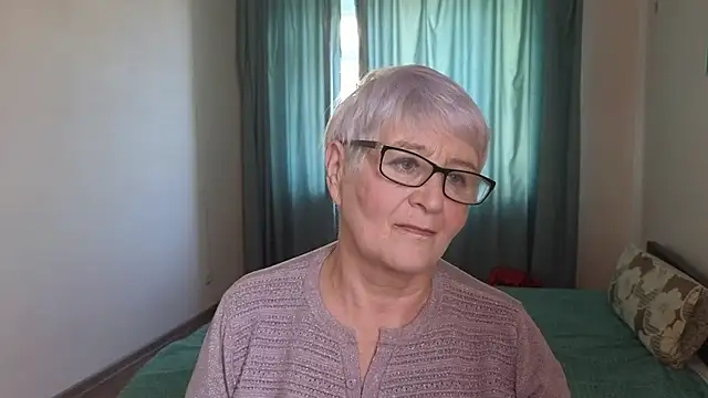 Sandra Snowflake online show from October 8, 11:52 am