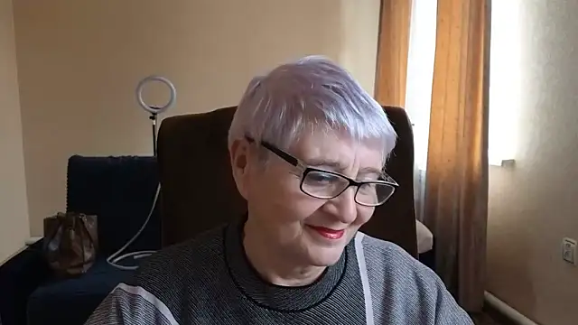 Sandra Snowflake online show from April 21, 11:49 am