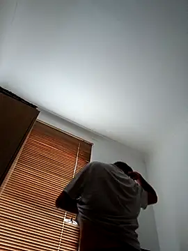 Eusuntnoulgigolo online show from April 12, 9:25 am