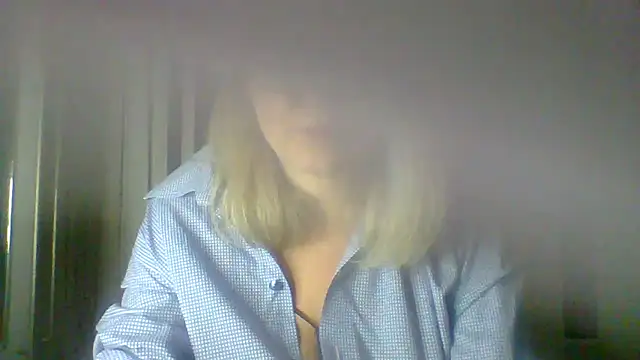 Snapshot of Mary888x chatting on February 16, 5:59 pm Mary888x online show from February 16, 5:59 pm