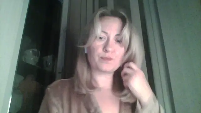 Snapshot of Mary888x chatting on February 27, 8:42 pm Mary888x online show from February 27, 8:42 pm