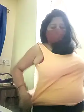Snapshot of EroticSweety chatting on March 2, 12:43 pm EroticSweety online show from March 2, 12:43 pm