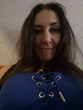 Snapshot of Veronicavirus chatting on February 13, 7:48 am Veronicavirus online show from February 13, 7:48 am