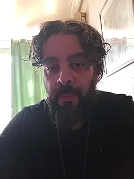 Snapshot of serpensy chatting on October 18, 1:45 pm serpensy online show from October 18, 1:45 pm