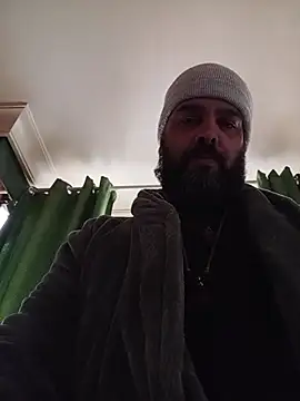 Snapshot of serpensy chatting on November 1, 7:54 am serpensy online show from November 1, 7:54 am