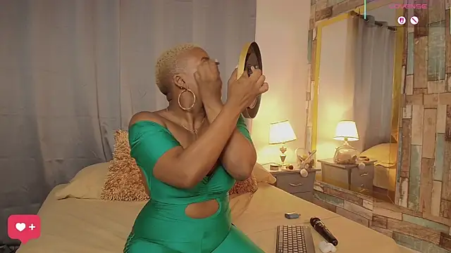 DashaSousaa online show from March 17, 2:42 pm