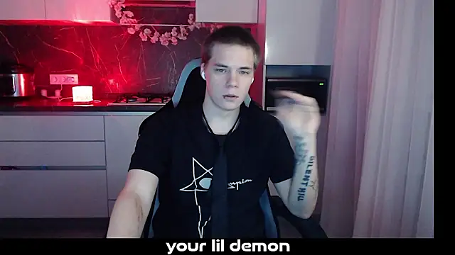 Snapshot of yourlildemon chatting on March 9, 6:01 pm yourlildemon online show from March 9, 6:01 pm
