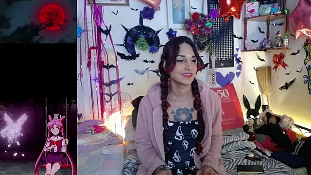 Snapshot of purplekattlyn chatting on May 18, 6:30 am purplekattlyn online show from May 18, 6:30 am
