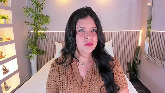 GeorginaReyes online show from March 12, 10:49 pm