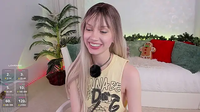 Snapshot of angel_claire chatting on December 4, 8:28 pm angel claire online show from December 4, 8:28 pm