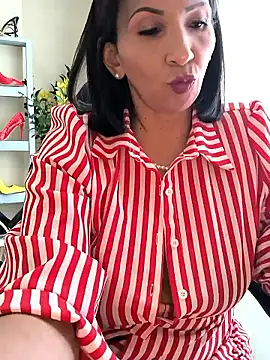Snapshot of Mrsvictoriaaa chatting on June 11, 7:34 pm Mrsvictoriaaa online show from June 11, 7:34 pm