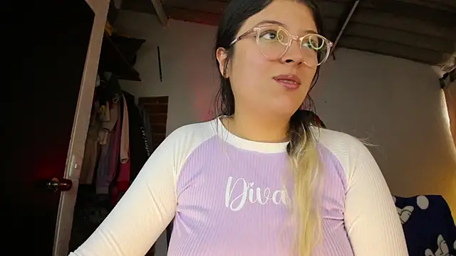 Emily  katz online show from May 6, 3:06 pm