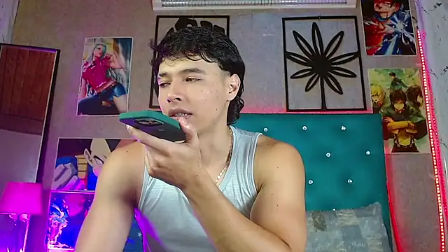 LiamAndrewzz online show from May 26, 5:58 am