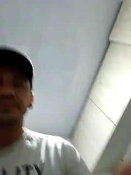 Iuver online show from March 13, 11:33 pm