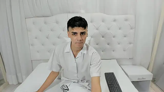 frank jhonsson online show from November 28, 4:53 pm