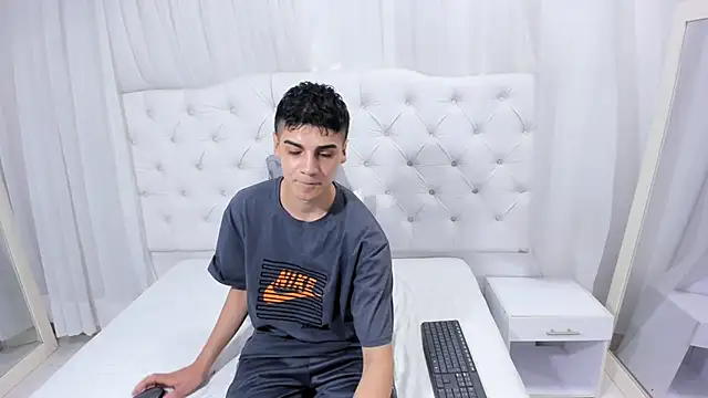 frank jhonsson online show from January 15, 5:05 pm