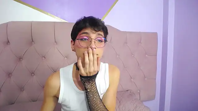 Damiian21  online show from February 22, 2:41 pm