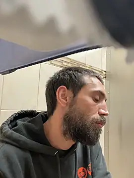 QueenM3 online show from October 10, 10:31 pm