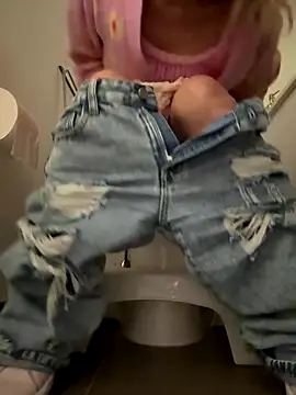 skybeatrice7 online show from October 8, 10:51 pm