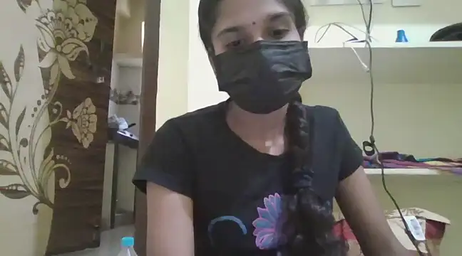 Snapshot of cutee_telugu chatting on March 2, 7:43 am cutee telugu online show from March 2, 7:43 am