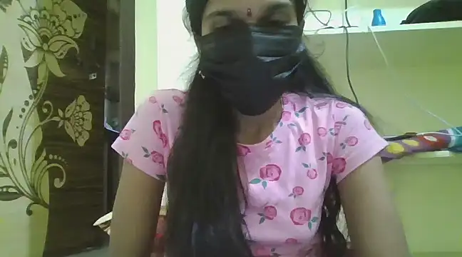 Snapshot of cutee_telugu chatting on March 4, 11:40 am cutee telugu online show from March 4, 11:40 am
