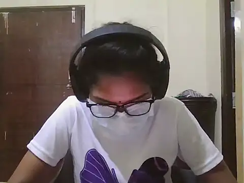 Snapshot of cutee_telugu chatting on October 19, 3:01 pm cutee telugu online show from October 19, 3:01 pm