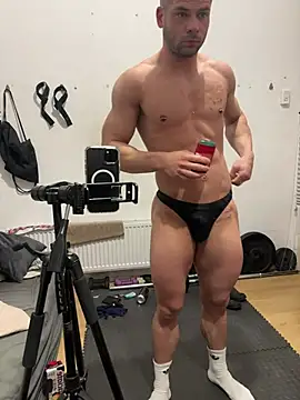 Snapshot of pesyelisa chatting on March 13, 3:33 am pesyelisa online show from March 13, 3:33 am