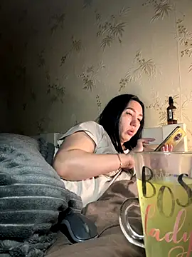 Naughtbaby 2025 online show from October 8, 2:25 pm