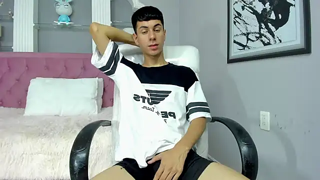 Snapshot of Johann_sex chatting on September 25, 5:27 pm Johann sex online show from September 25, 5:27 pm