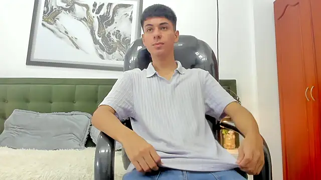 Snapshot of Johann_sex chatting on May 12, 5:21 pm Johann sex online show from May 12, 5:21 pm