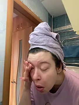 Snapshot of AlishaPrettyBlade chatting on February 23, 3:13 am AlishaPrettyBlade online show from February 23, 3:13 am