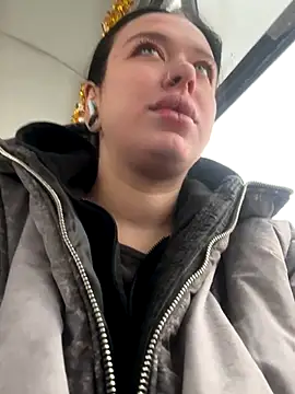 AlishaPrettyBlade online show from December 22, 5:48 am