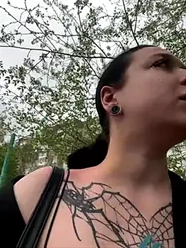 AlishaPrettyBlade online show from May 21, 4:08 am