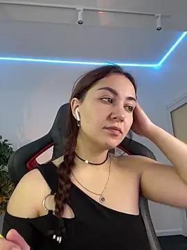 AshleySkott  online show from October 12, 9:08 am