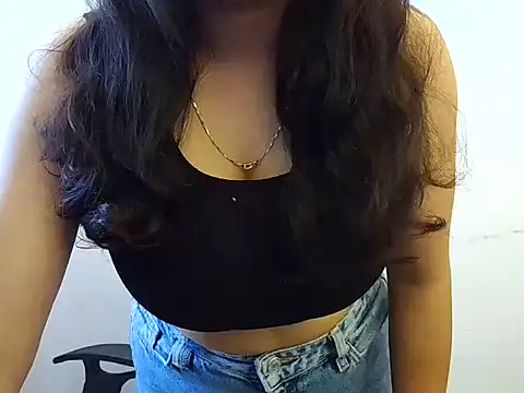 its siya online show from April 11, 7:13 am