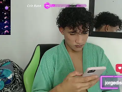 Snapshot of Boy_coll chatting on February 24, 5:38 am Boy coll online show from February 24, 5:38 am