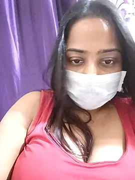 COZY ROZI online show from October 25, 8:14 pm