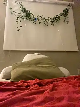 Snapshot of PersianCream77 chatting on March 20, 4:29 am PersianCream77 online show from March 20, 4:29 am