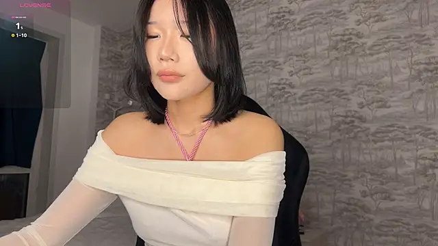 Snapshot of Asian_Vi chatting on May 11, 8:39 pm Asian Vi online show from May 11, 8:39 pm