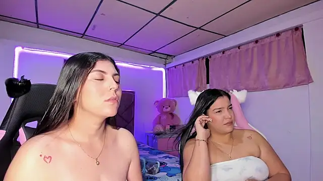 Cristal Smith20 online show from April 17, 11:02 am