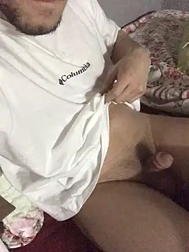 Snapshot of BaltacZ chatting on March 2, 9:01 pm BaltacZ online show from March 2, 9:01 pm