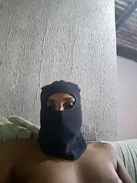 Snapshot of Delavia chatting on November 15, 8:05 pm Delavia online show from November 15, 8:05 pm