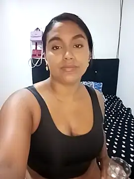 Snapshot of victoria_roussee chatting on February 27, 12:34 pm victoria roussee online show from February 27, 12:34 pm