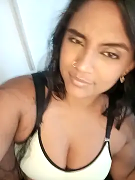 Snapshot of victoria_roussee chatting on March 8, 9:17 am victoria roussee online show from March 8, 9:17 am