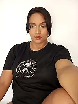 Snapshot of victoria_roussee chatting on March 15, 6:25 am victoria roussee online show from March 15, 6:25 am