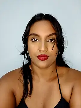 Snapshot of victoria_roussee chatting on March 21, 9:01 am victoria roussee online show from March 21, 9:01 am