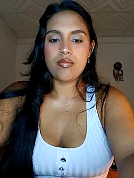 Snapshot of victoria_roussee chatting on September 19, 4:03 am victoria roussee online show from September 19, 4:03 am